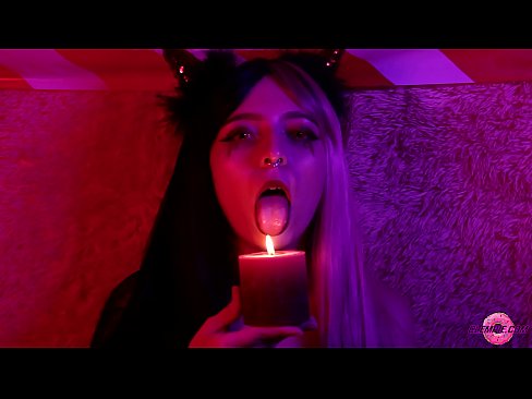 ❤️ Blowjob angerddol o Sexy Succubus gyda Chyflawniad Genau ❤❌ Just porn wrthon ni ☑