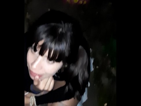 ❤️ Ar y stryd pidyn chwyddedig yn gyfnewid am Candy ❤❌ Just porn wrthon ni ☑